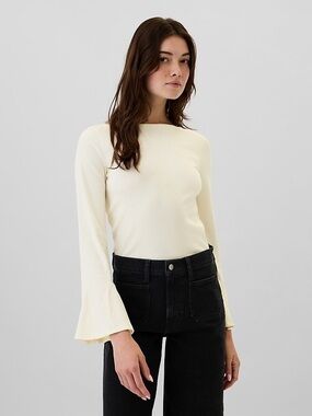 Women’s Cream Ribbed Bell-Sleeve Top